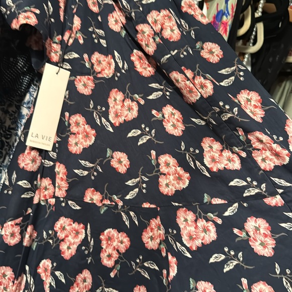 Brand new - Picture 3 of 3